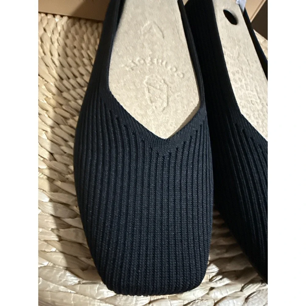 VIVAIA‎ Sleek Black Knit Pointed Flats Effortless Comfort & Modern Style